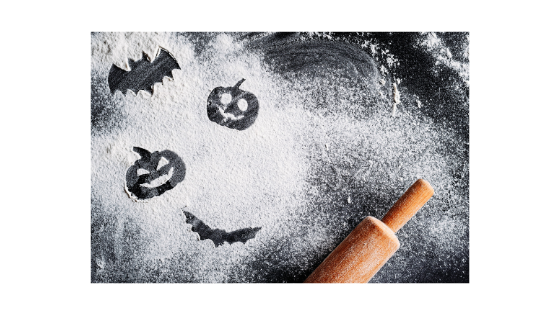 You are currently viewing Baking With Kids: Halloween Cupcake Fun