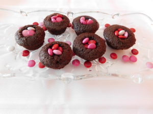Read more about the article Easy Valentine's Day Brownie Treats