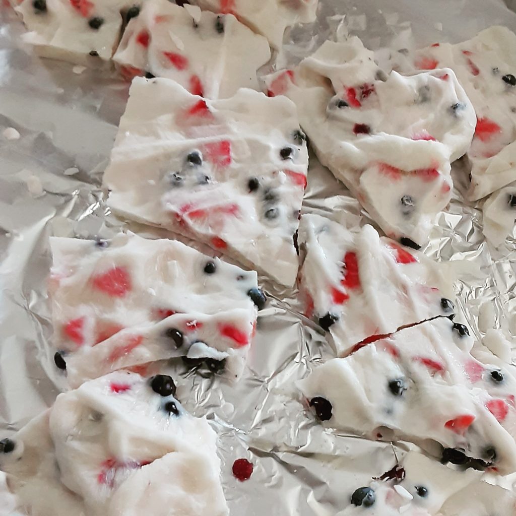 yogurt bark snacks